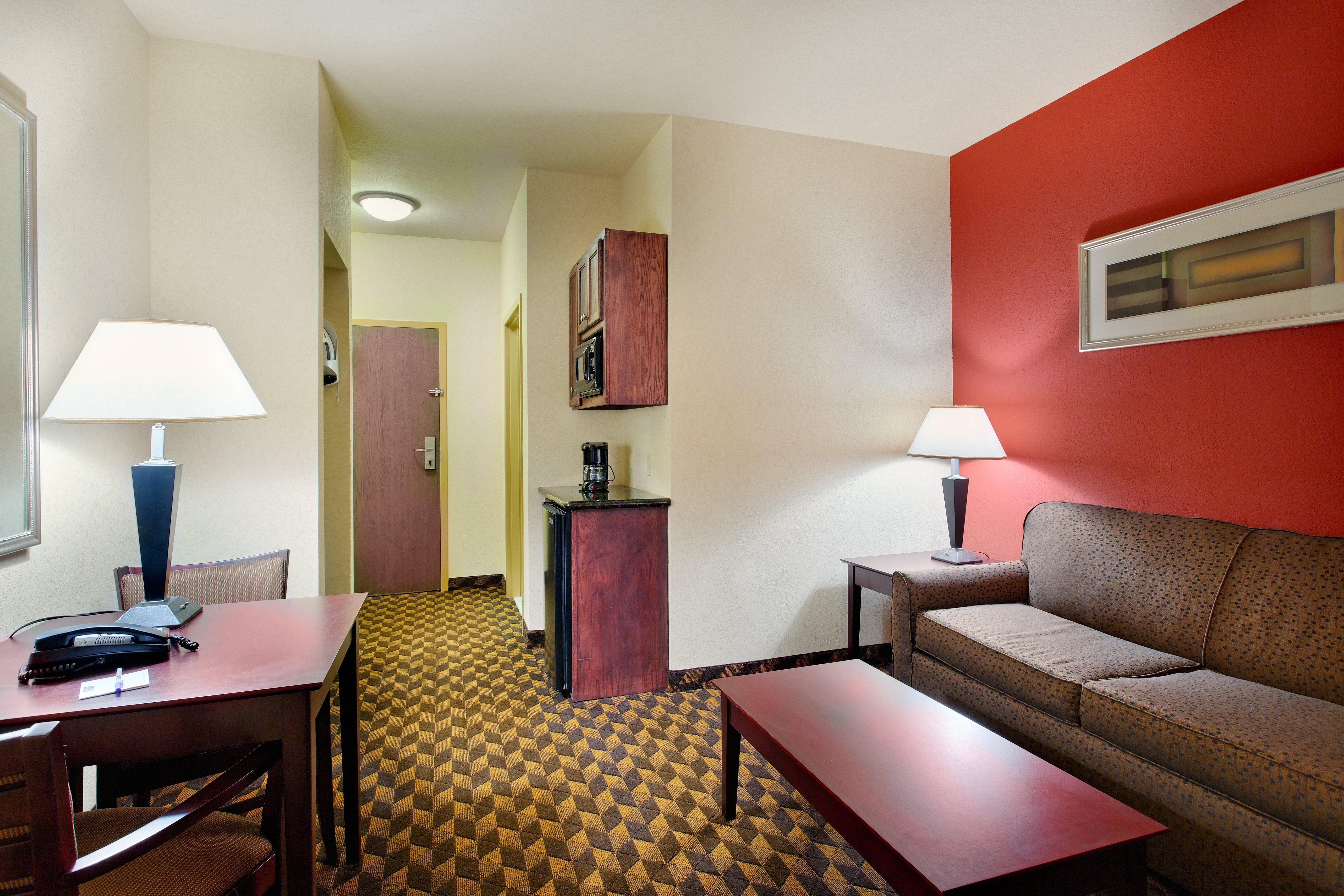 Holiday Inn Express & Suites Malvern By Ihg מראה חיצוני תמונה