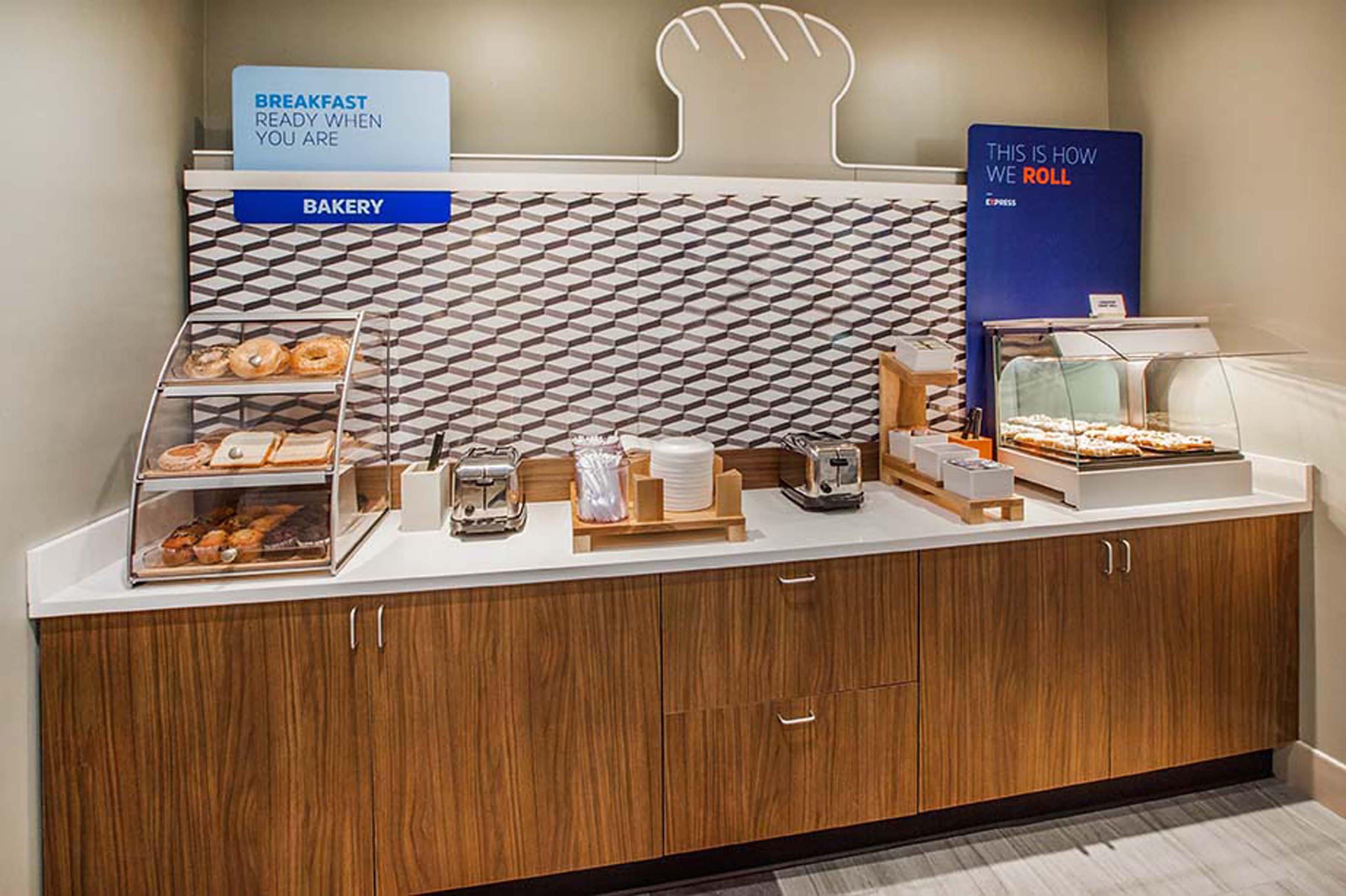 Holiday Inn Express & Suites Malvern By Ihg מראה חיצוני תמונה