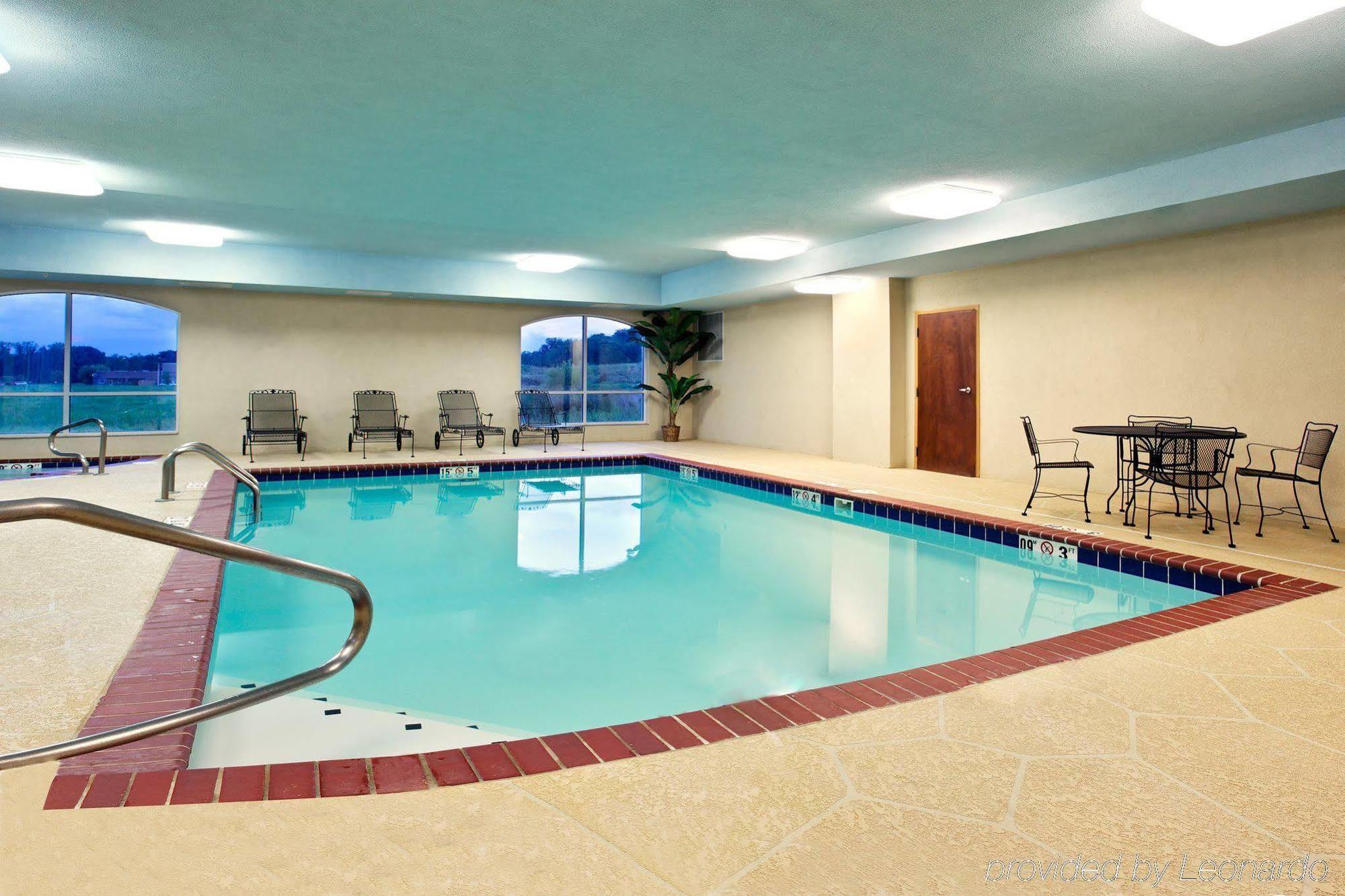 Holiday Inn Express & Suites Malvern By Ihg מראה חיצוני תמונה